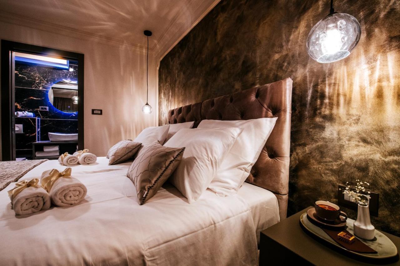 Luxury Rooms Vindemiae Zara Esterno foto