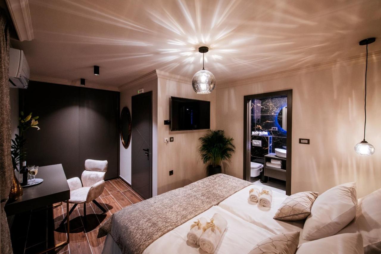 Luxury Rooms Vindemiae Zara Esterno foto