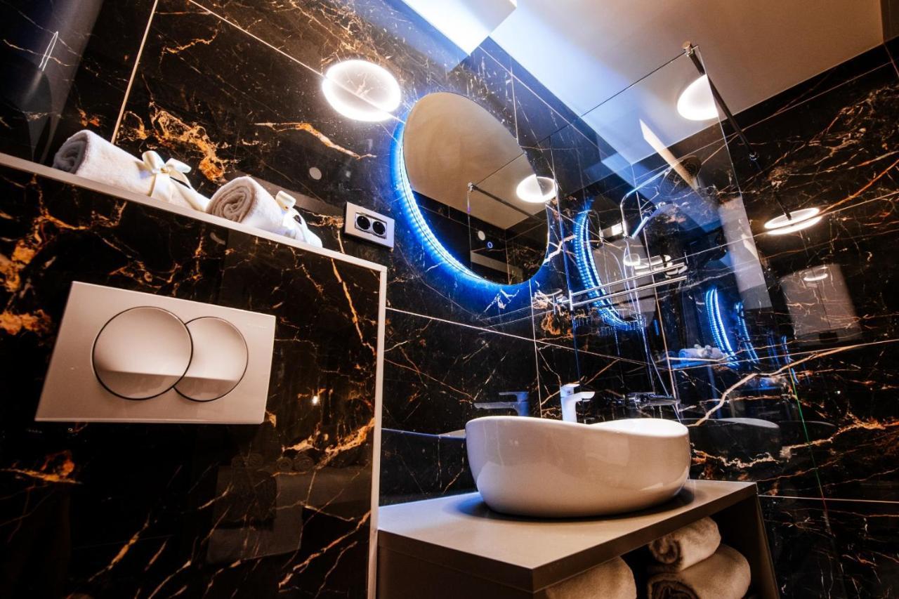 Luxury Rooms Vindemiae Zara Esterno foto